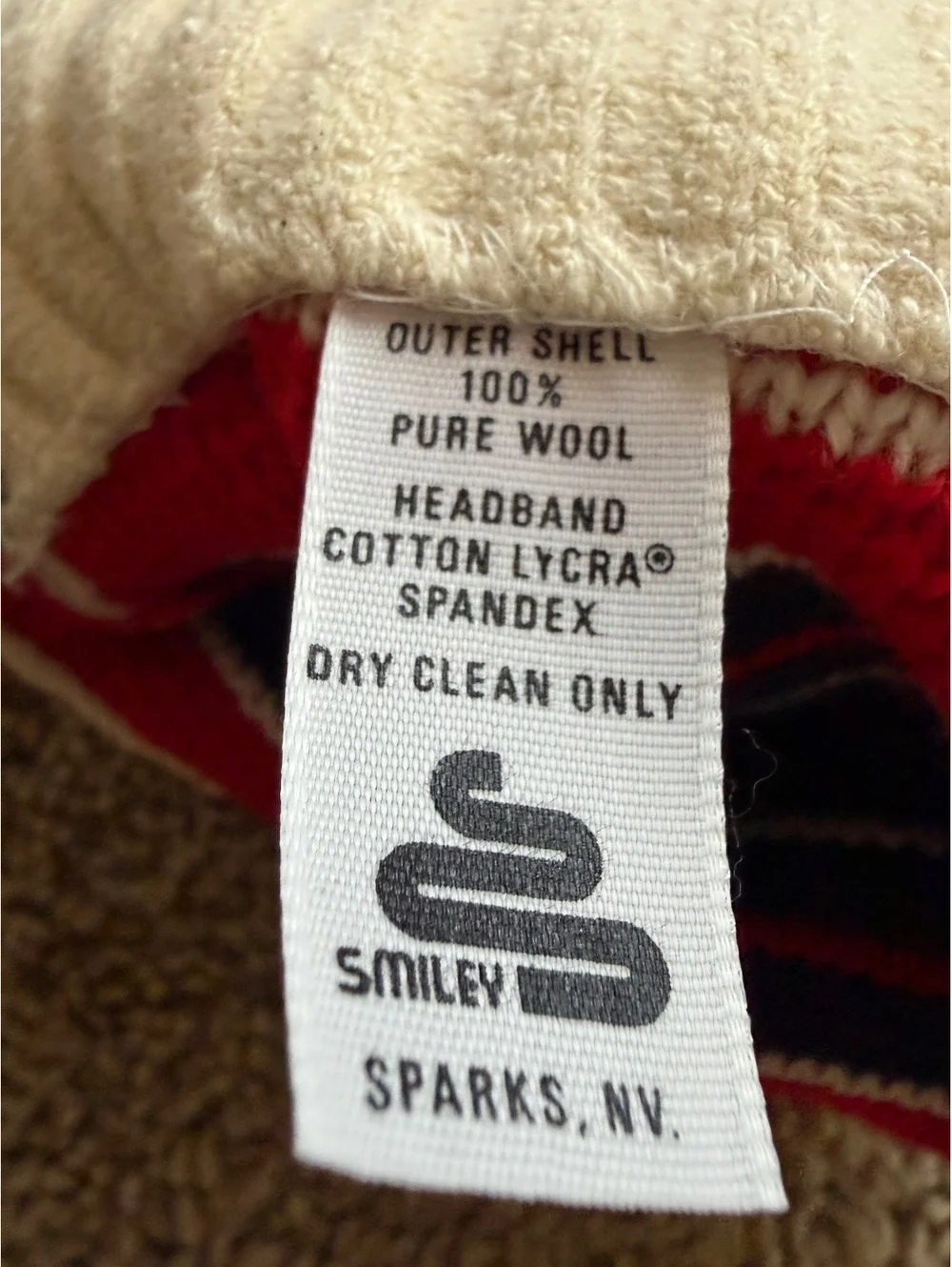 vintage 1970/80s Smiley Brand wool ski beanie classic navy blue red striped pom